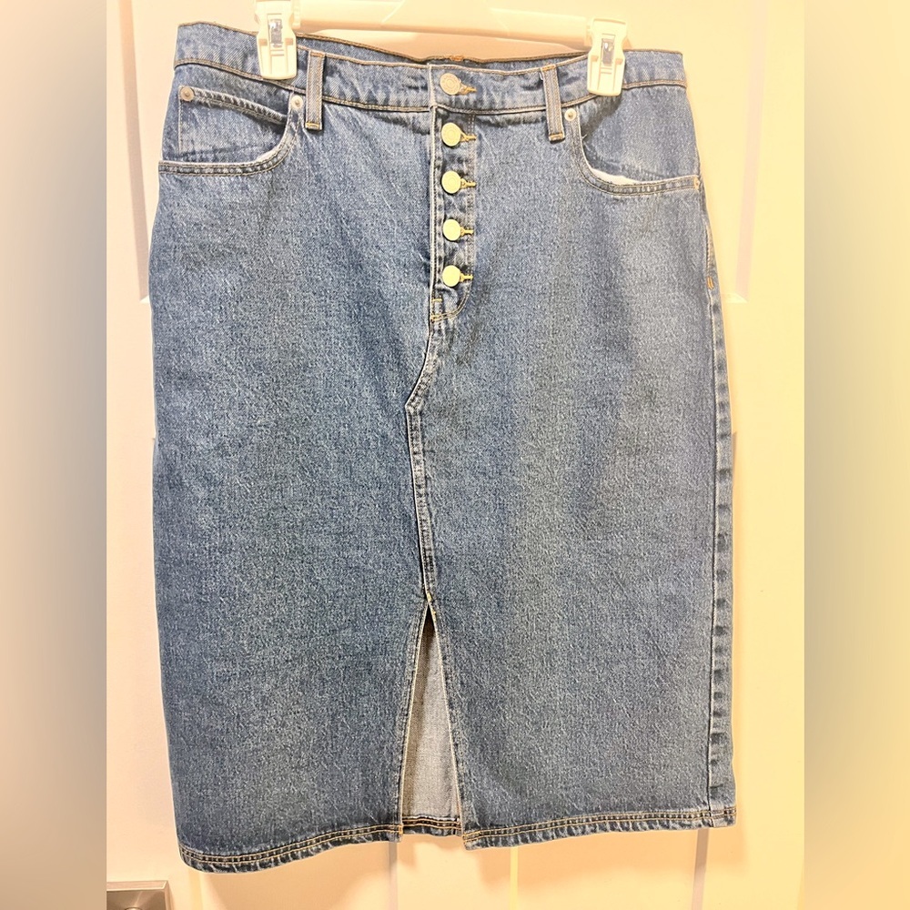Banana Republic Skirt Women size 10 Denim Washwell Button Fly Front Slit